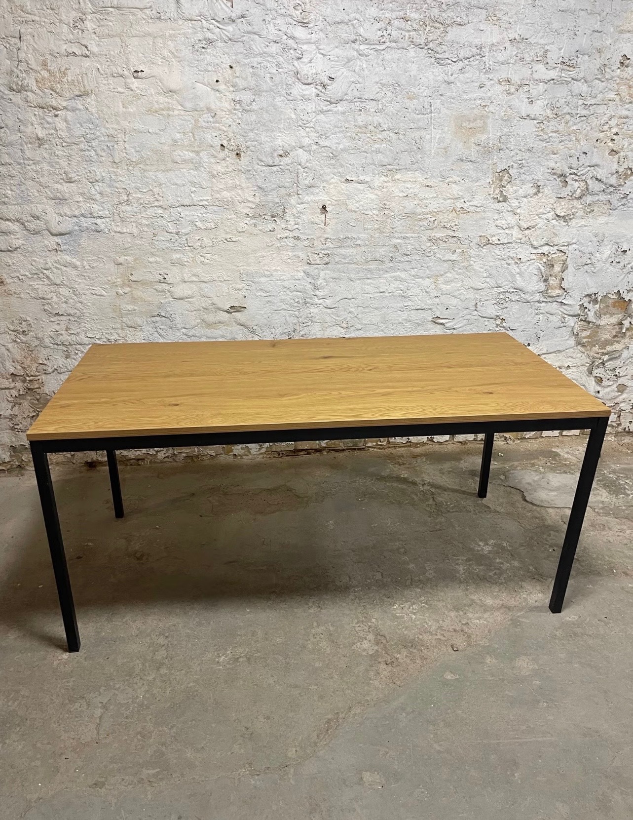 Spisebord – billede 1 af 3